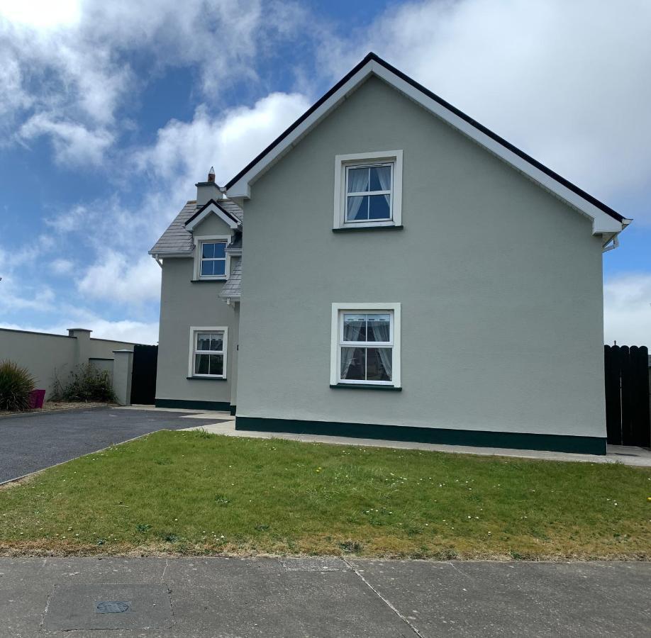 Seascape On The Edge Of Town: 4 Beds All Ensuite. Belmullet Exterior foto